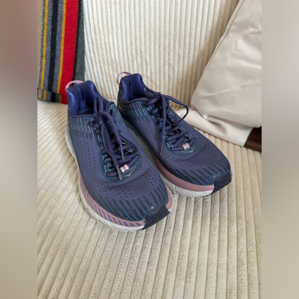 Hoka Clifton 5